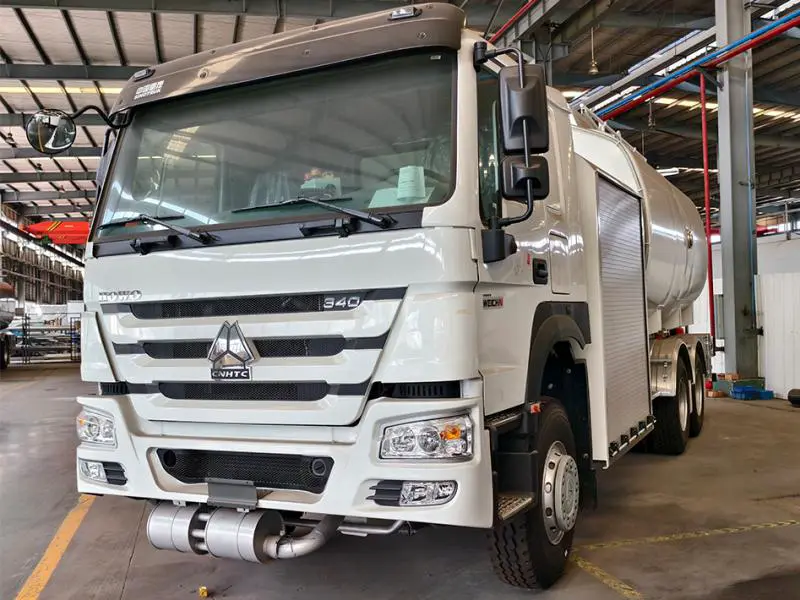 HOWO 6×4 20,000L Aviation Refueling Truck