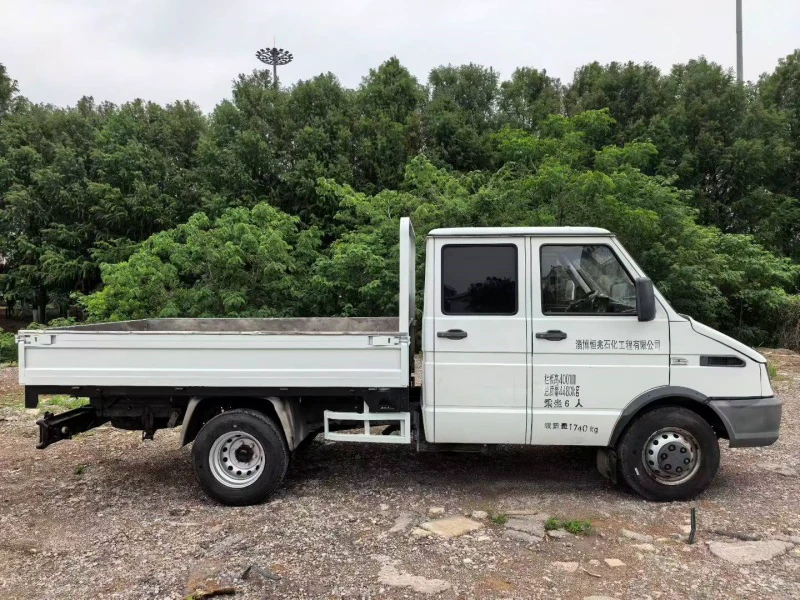 Used Iveco Double Cab Truck 05 Used Iveco Double Cab Truck 05