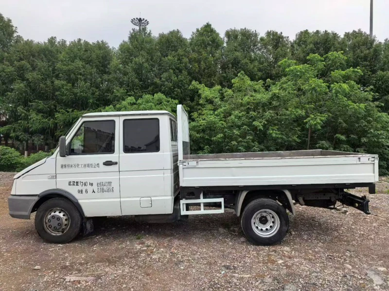 Used Iveco Double Cab Truck 04 Used Iveco Double Cab Truck 04
