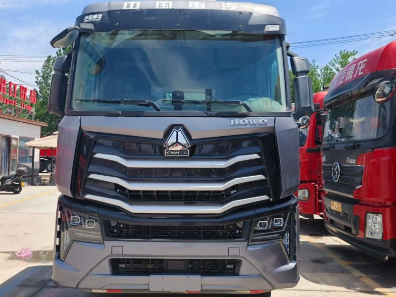 10 Units Used Sinotruk Howo MAX 480 Tractor| 7.9 tons Curb Weight