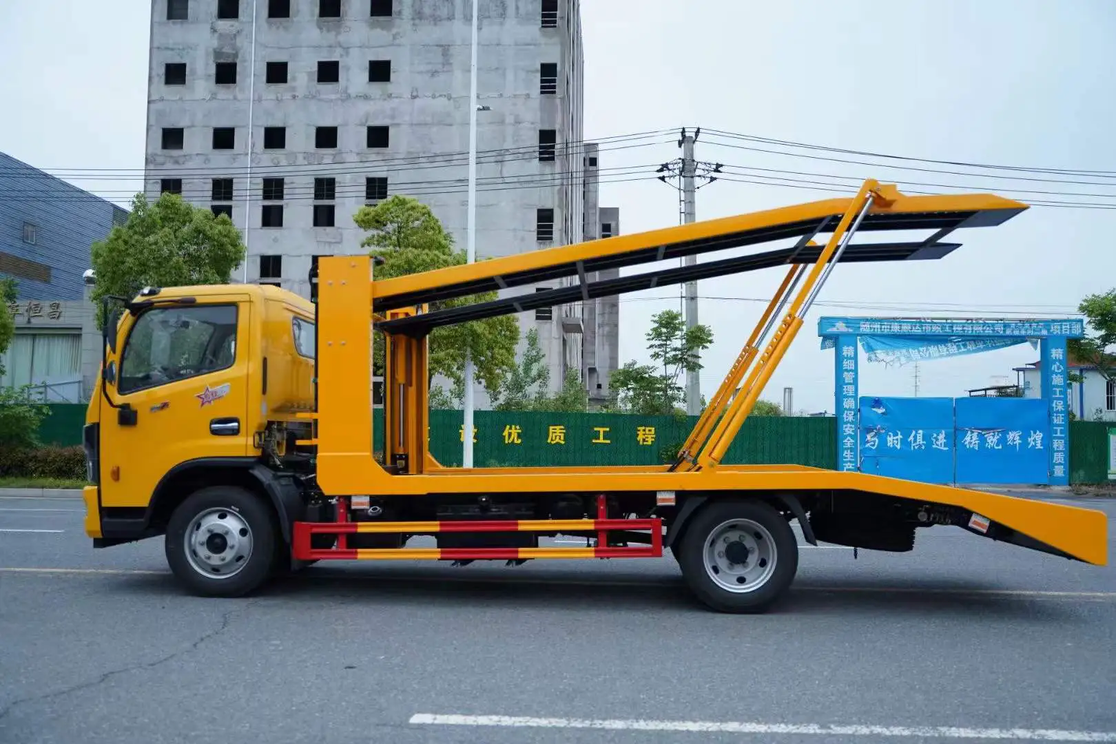 Dongfeng D7 Two-Car Carrier 04 Dongfeng D7 Two-Car Carrier 04