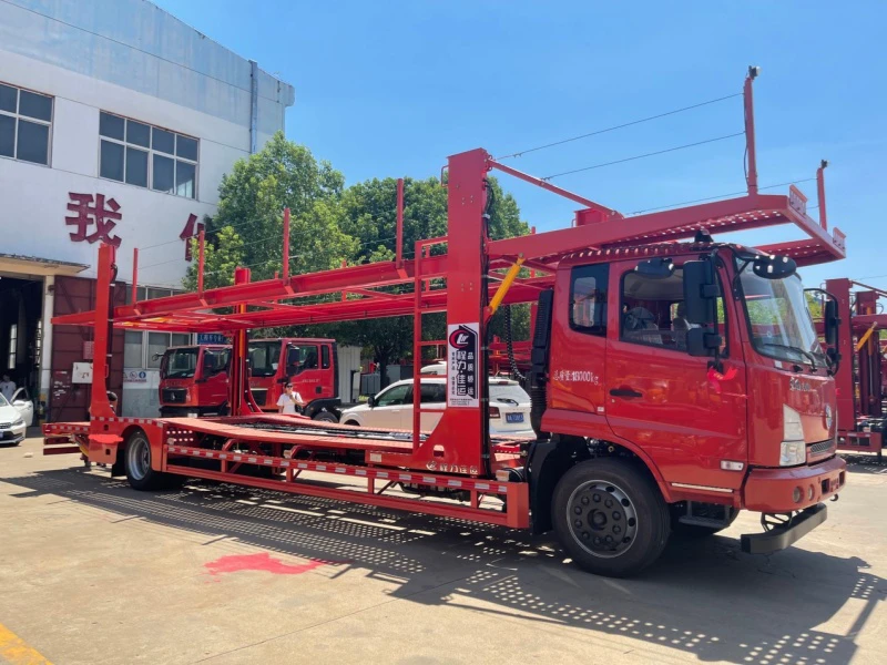 Dongfeng Tianjin Five-Car Carrier 04 Dongfeng Tianjin Five-Car Carrier 04