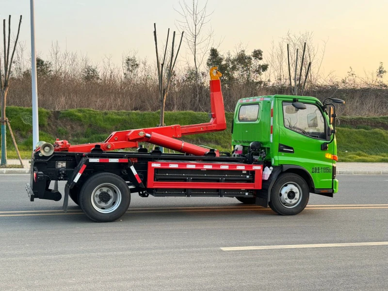 JAC 4×2 12-Ton Pure Electric Hook Lift Garbage Truck 03 JAC 4×2 12-Ton Pure Electric Hook Lift Garbage Truck 03
